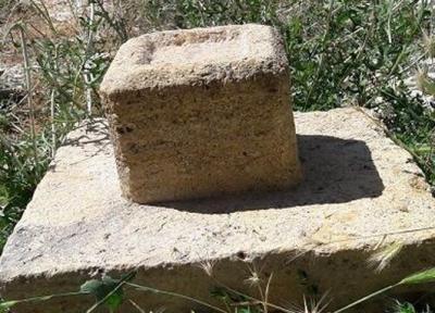 پایه ستون سنگی تاریخی منحصربفرد در مهاباد کشف شد ، آثار یک مسجد قدیمی که حیاط خانه یک روستایی
