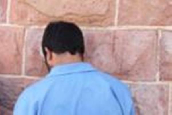دستگیری جیب بر با 20 فقره سرقت در خرم آباد